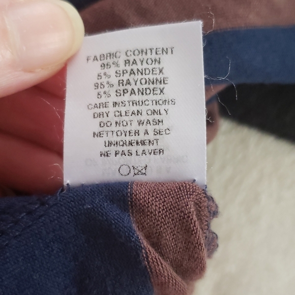 😁 Oversized Batwing Flowy Top REPOSH 🤎 - Picture 6 of 8